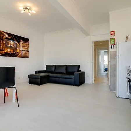 Modern 2 Bedroom With Views In * リスボン